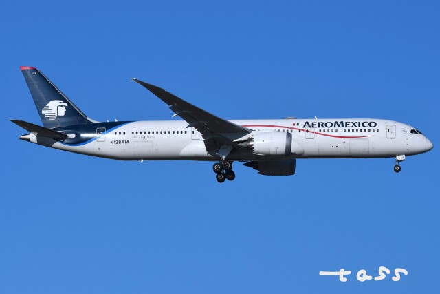 全日空 BOEING 787-8 JA801A ドリームライナー File:All Nippon Airways Boeing 787-8 Dreamliner JA801A OKJ