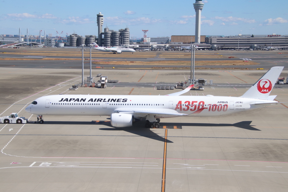 日本航空 Airbus A350-1000 JA01WJ 羽田空港 航空フォト | by