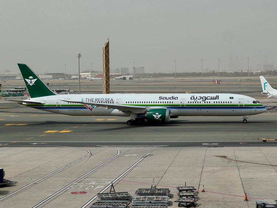 サウディア Boeing 787-10 HZ-AR33 キング・アブドゥルアジズ
