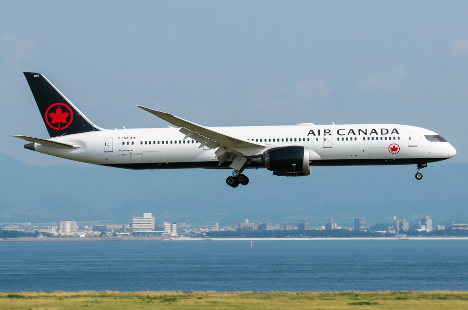 エア・カナダ Boeing 787-9 C-FVLX 関西国際空港 航空フォト