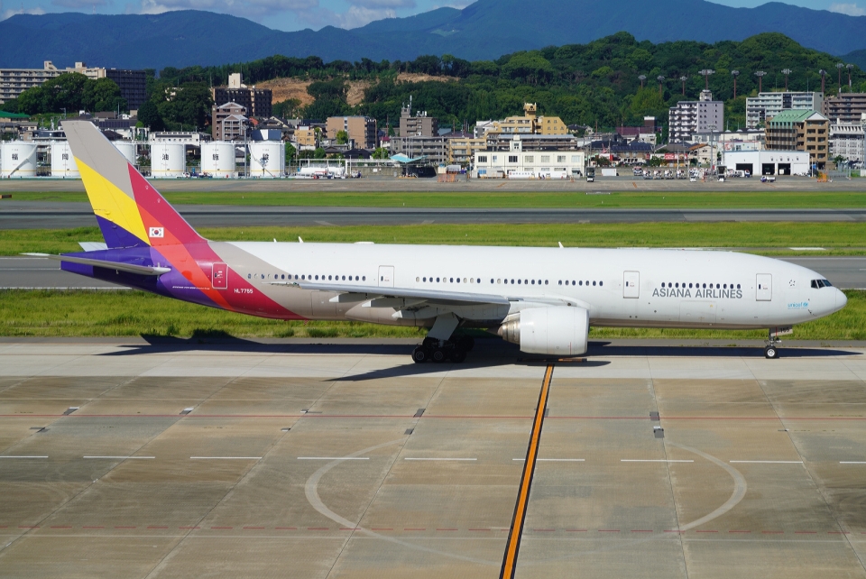 ASIANA AIRLINES 777-200ER アシアナ航空 ボーイング アシアナ航空 Boeing 777-200 HL7700 仁川国際空港 航空フォト