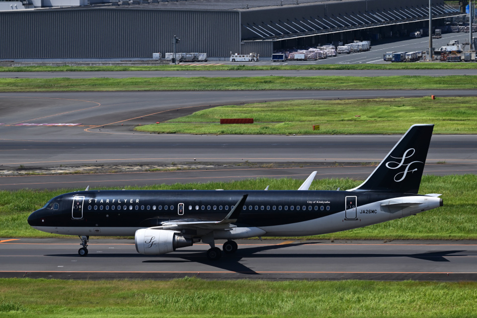 スターフライヤー Airbus A320 JA26MC 羽田空港 航空フォト | by