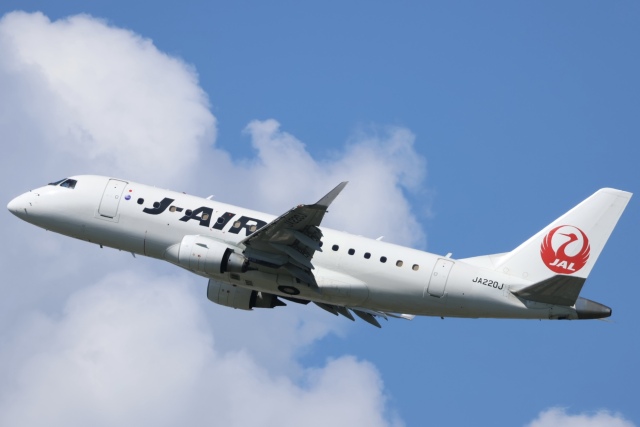 J-AIR E170 日本航空 エンブラエル EMBRAER 170 jc Amazon.co.jp: J-AIR E170 日本航空 エンブラエル EMBRAER 170
