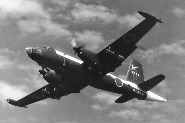 洋書◆航空の歴史 飛行機写真集 本 ミリタリー 飛行船 気球 軍用機 ニュートンミリタリーシリーズ 航空全史（上） | ロバート