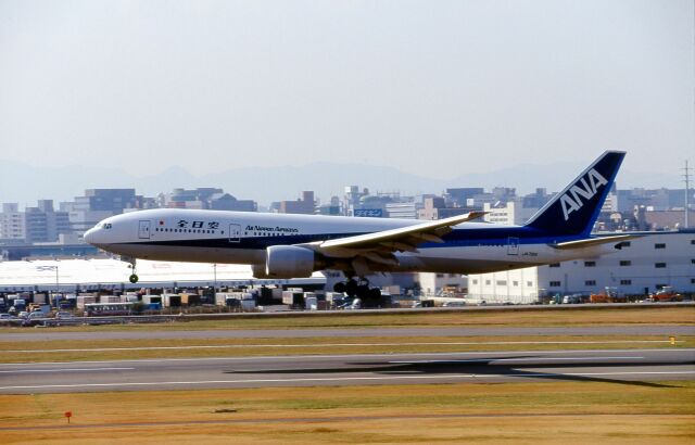 機体記号 : PK-GII (ガルーダ・インドネシア航空) 航空機体