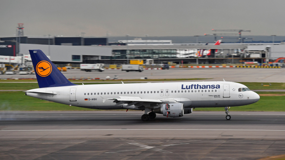 ルフトハンザドイツ航空 Aviationtag A320 Lufthansa Airbus A320 - D-AIPB – Aviationtag