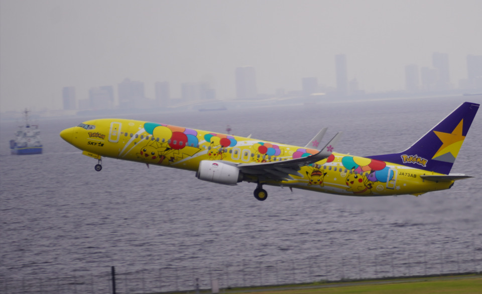 スカイマーク Boeing 737-800 JA73AB 羽田空港 航空フォト | by