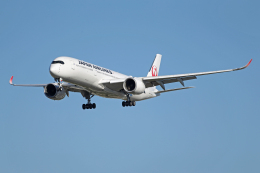 tsubameさんが、福岡空港で撮影した日本航空 A350-941の航空フォト（飛行機 写真・画像）