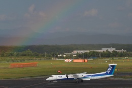 ZINDSUMEさんが、新千歳空港で撮影したANAウイングス DHC-8-402Q Dash 8の航空フォト（飛行機 写真・画像）