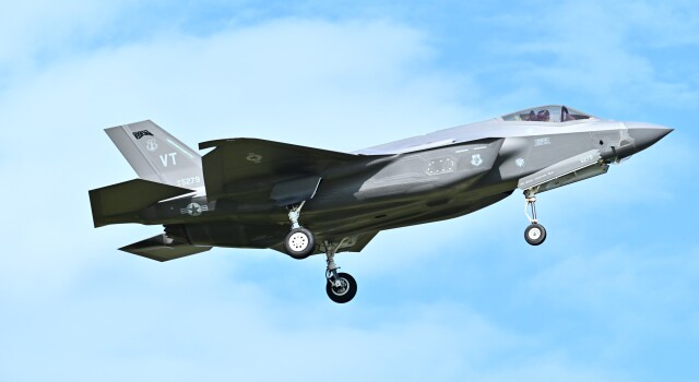 オカリンさんが、嘉手納飛行場で撮影したアメリカ空軍 F-35A Lightning IIの航空フォト（飛行機 写真・画像）