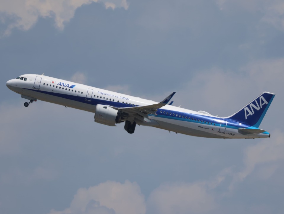 全日空 Airbus A321neo JA132A 伊丹空港 航空フォト | by