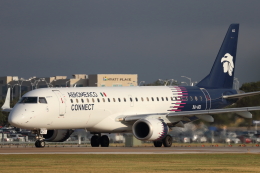 キャスバルさんが、オースティン・バーグストロム国際空港で撮影したアエロメヒコ・コネクト ERJ-190-100 LR (ERJ-190LR)の航空フォト（飛行機 写真・画像）