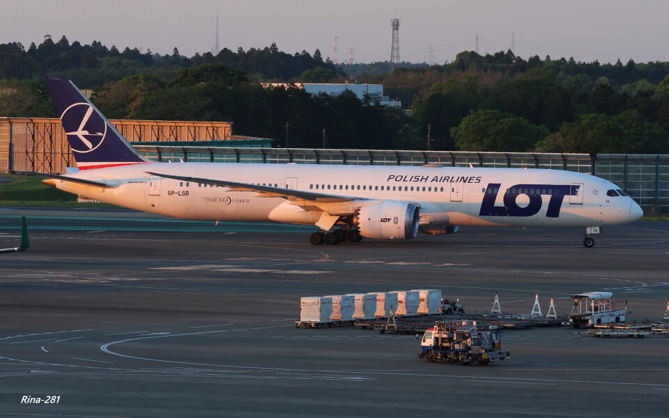 LOTポーランド航空 Boeing 787-9 SP-LSB 成田国際空港 航空