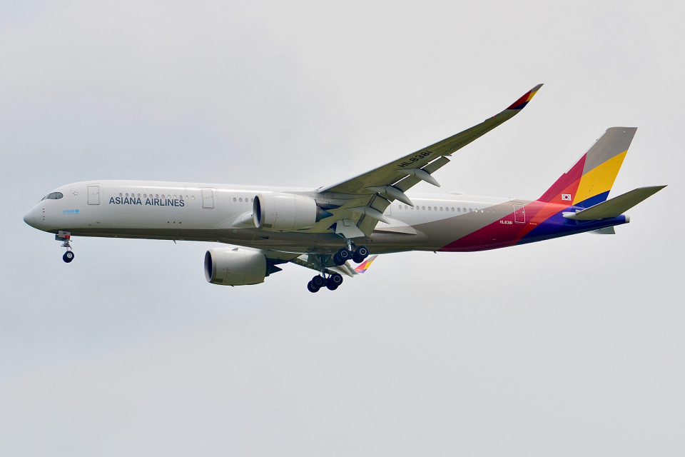 アシアナ航空 Airbus A350-900 HL8381 成田国際空港 航空フォト