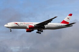 フッ軽の極美さんが、成田国際空港で撮影したオーストリア航空 777-2B8/ERの航空フォト（飛行機 写真・画像）