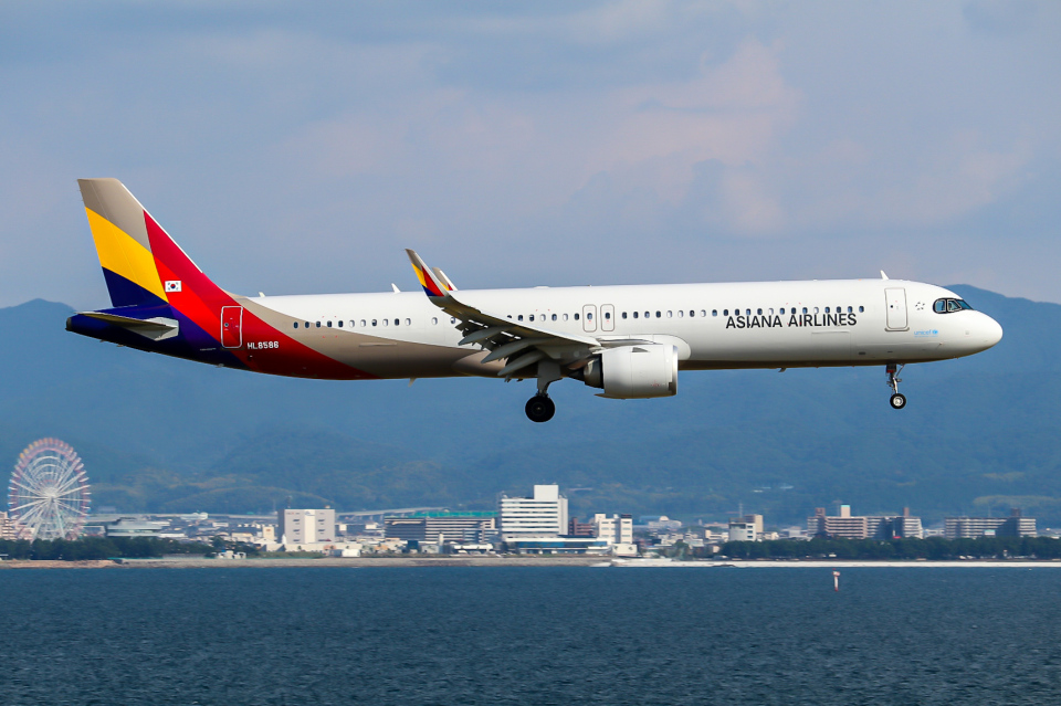 ASIANA AIRLINES A321neo アシアナ航空 エアバス アシアナ航空 Airbus A321neo HL8586 関西国際空港 航空フォト