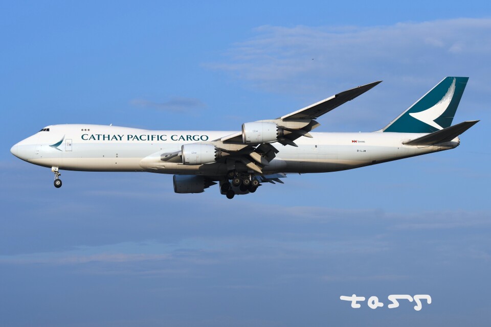 CATHAY PACIFIC CARGO 747-8F キャセイパシフィック 165 Boeing 747 Cathay Pacific Stock Photos, High-Res