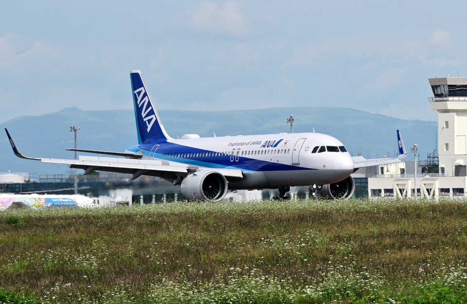航空機・ヘリコプター ANA A320neo JA213A Amazon.co.jp: ANA A320neo JA213A 1200 JCWINGS : 文房具