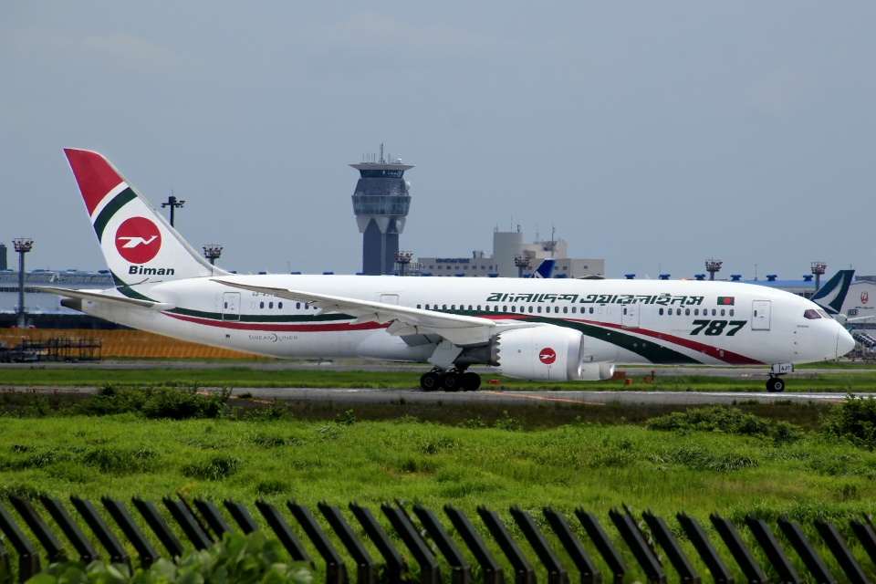 バングラデシュ航空Boeing787-8 ビーマン・バングラデシュ航空 Boeing 787-8 Dreamliner S2-AJT