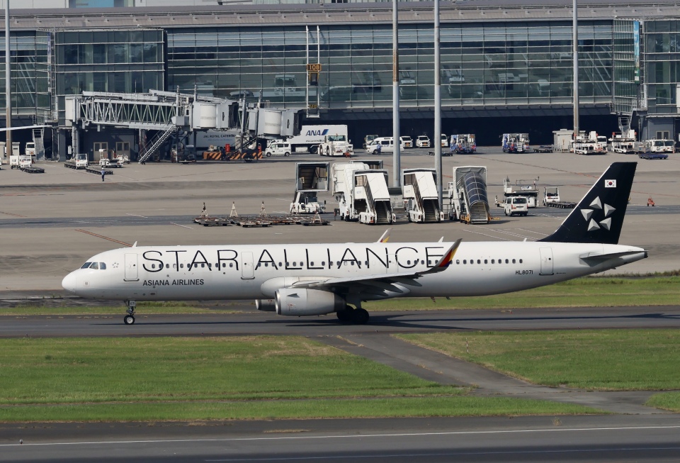 航空機・ヘリコプター Asiana Airlines Airbus A321 1/200 航空機・ヘリコプター Asiana Airlines Airbus A321 1/200