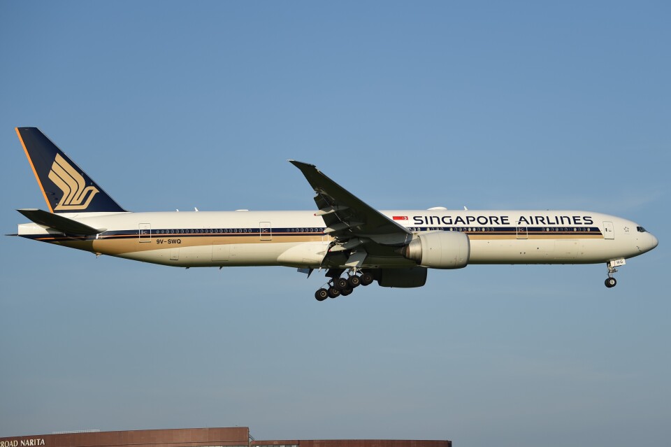 (新品未使用) 激レア Aviationtag シンガポール航空 9V-SKA Aviationtag Airbus A380 White Aircraft Skin Tag - Singapore
