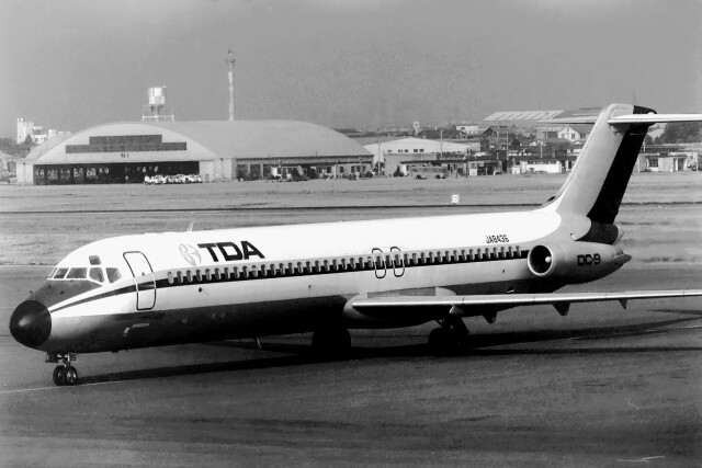 ダグラス DC-9 機内 客室 内装 壁 パネル ウィンドウガラス ダグラス DC-9 機内 客室 内装 壁 パネル ウィンドウガラス