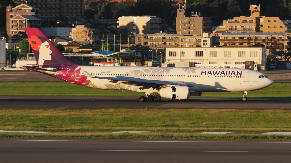 ハワイアン航空 Airbus A330-200 N360HA 福岡空港 航空フォト