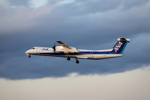 ボンバルディア DHC-8-400 航空機 徹底ガイド | FlyTeam(フライ