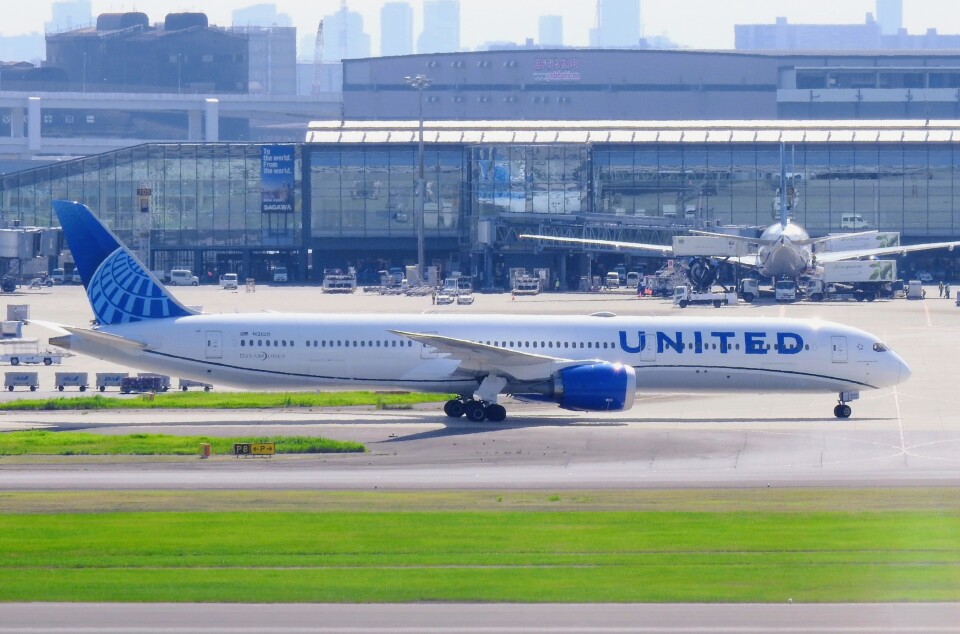 ユナイテッド航空 Boeing 787-10 N12020 羽田空港 航空フォト