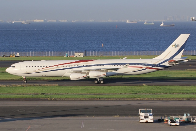 そらのみみ^(ФωФ)^ 機体記号 : 165835 (アメリカ海軍) 航空機体ガイド | FlyTeam