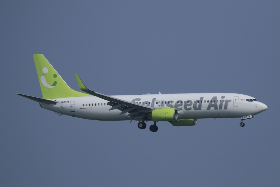 ソラシド エア Boeing 737-800 JA807X 羽田空港 航空フォト | by