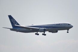 テッシーさんが、羽田空港で撮影した全日空 767-381/ERの航空フォト（飛行機 写真・画像）