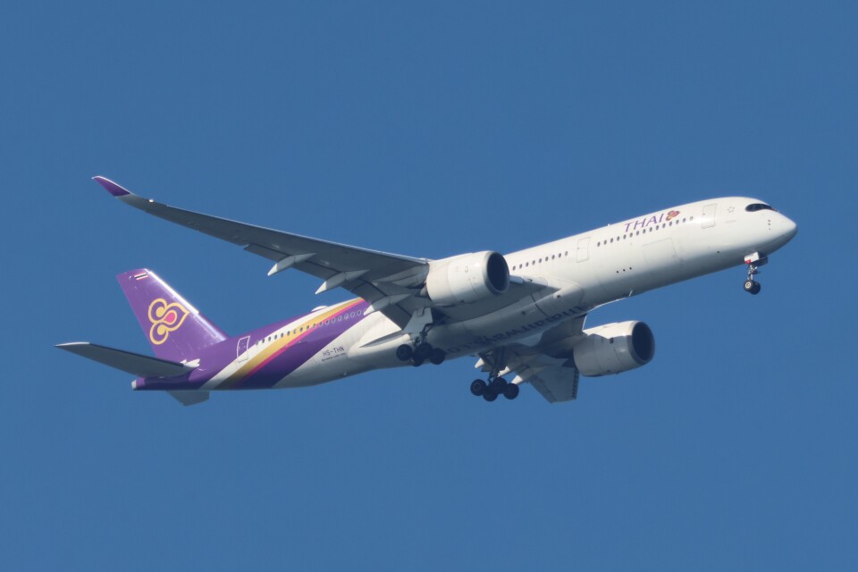 THAI タイ国際航空 A350-900 HS-THB 1/150 新品 THAI タイ国際航空 A350-900 HS-THB 1/150 新品
