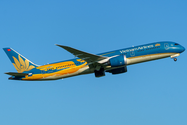 ANA ファースト ボーイング787 ドリームライナー 初号機特別塗装 ボーイング787デザイン(初号機)」特別塗装機 全日空 (787-8