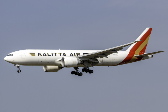 スカイチーム　飛行機模型　B777-200LR　1/200　　　　つ スカイチーム 飛行機模型 B777-200LR 1/200 つ
