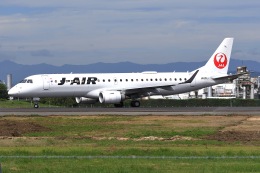 N.tomoさんが、山形空港で撮影したジェイエア ERJ-190-100(ERJ-190STD)の航空フォト（飛行機 写真・画像）