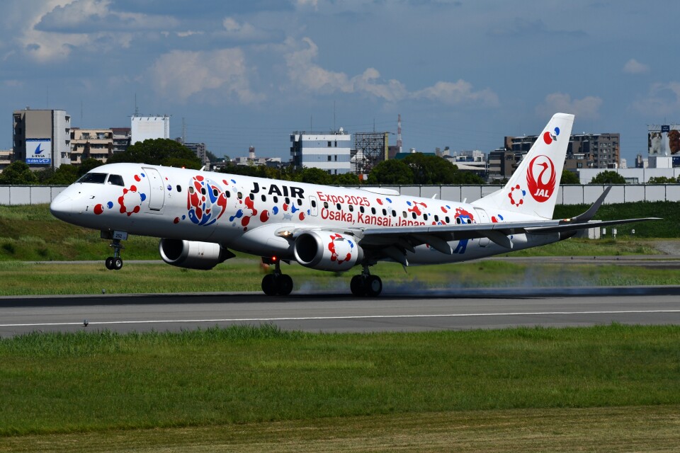 J-AIR JAL EMBRAER 190 日本航空 JA252J JC J-AIR JAL EMBRAER 190 日本航空 JA252J JC - メルカリ