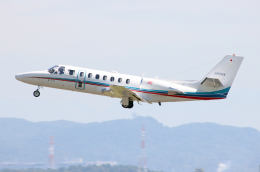 なごやんさんが、名古屋飛行場で撮影した朝日新聞社 560 Citation Encoreの航空フォト（飛行機 写真・画像）