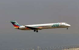 LEVEL789さんが、関西国際空港で撮影した日本エアシステム MD-90-30の航空フォト（飛行機 写真・画像）