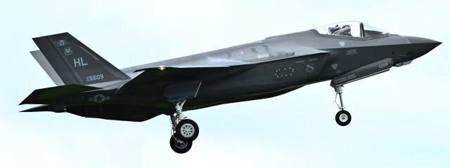 オカリンさんが、嘉手納飛行場で撮影したアメリカ空軍 F-35A Lightning IIの航空フォト（飛行機 写真・画像）