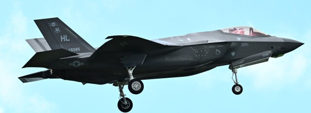 オカリンさんが、嘉手納飛行場で撮影したアメリカ空軍 F-35A Lightning IIの航空フォト（飛行機 写真・画像）