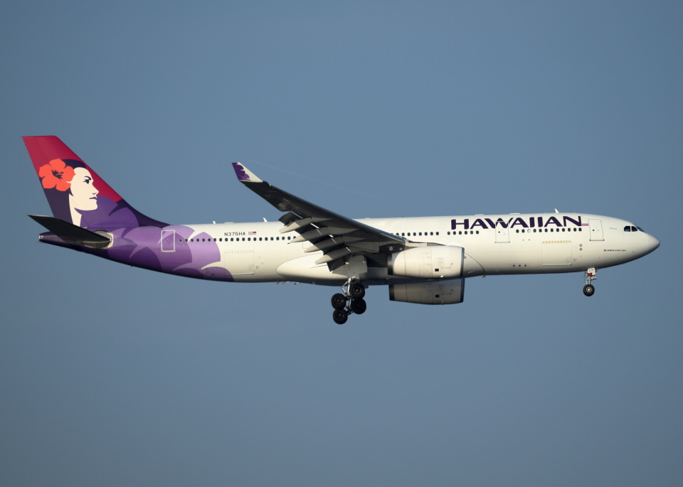 HAWAIIAN AIRLINES A330-200 ハワイアン航空 エアバス ハワイアン航空 Airbus A330-200 N395HA 福岡空港 航空フォト