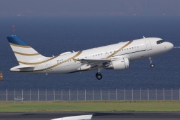 しゃこ隊さんが、羽田空港で撮影したコムラックス・マルタ A319-115X CJの航空フォト（飛行機 写真・画像）