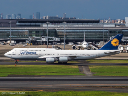 RUNWAY23.TADAさんが、羽田空港で撮影したルフトハンザドイツ航空 747-830の航空フォト（飛行機 写真・画像）