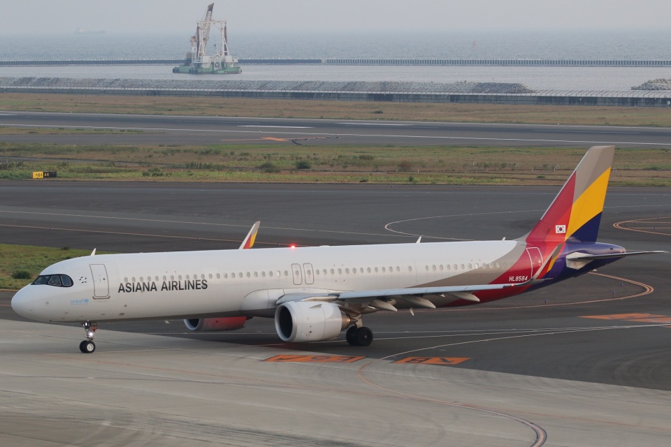 アシアナ航空 Aviationtag A321-100 赤色 Aviationtag Asiana A321 Red Aircraft Skin Tag HL7594