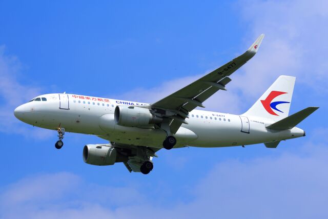 かゃみいさんが、鹿児島空港で撮影した中国東方航空 A319-115の航空フォト（飛行機 写真・画像）