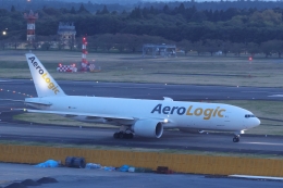 OS52さんが、成田国際空港で撮影したアエロ・ロジック 777-FZNの航空フォト（飛行機 写真・画像）