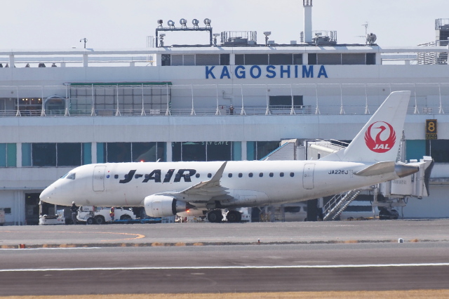 ワイエスさんが、鹿児島空港で撮影したジェイエア ERJ-170-100 (ERJ-170STD)の航空フォト（飛行機 写真・画像）