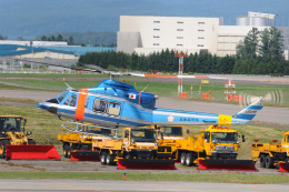 YouKeyさんが、女満別空港で撮影した北海道警察 412EPの航空フォト（飛行機 写真・画像）