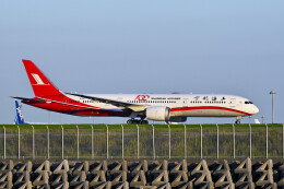 パール大山さんが、羽田空港で撮影した上海航空 787-9の航空フォト（飛行機 写真・画像）